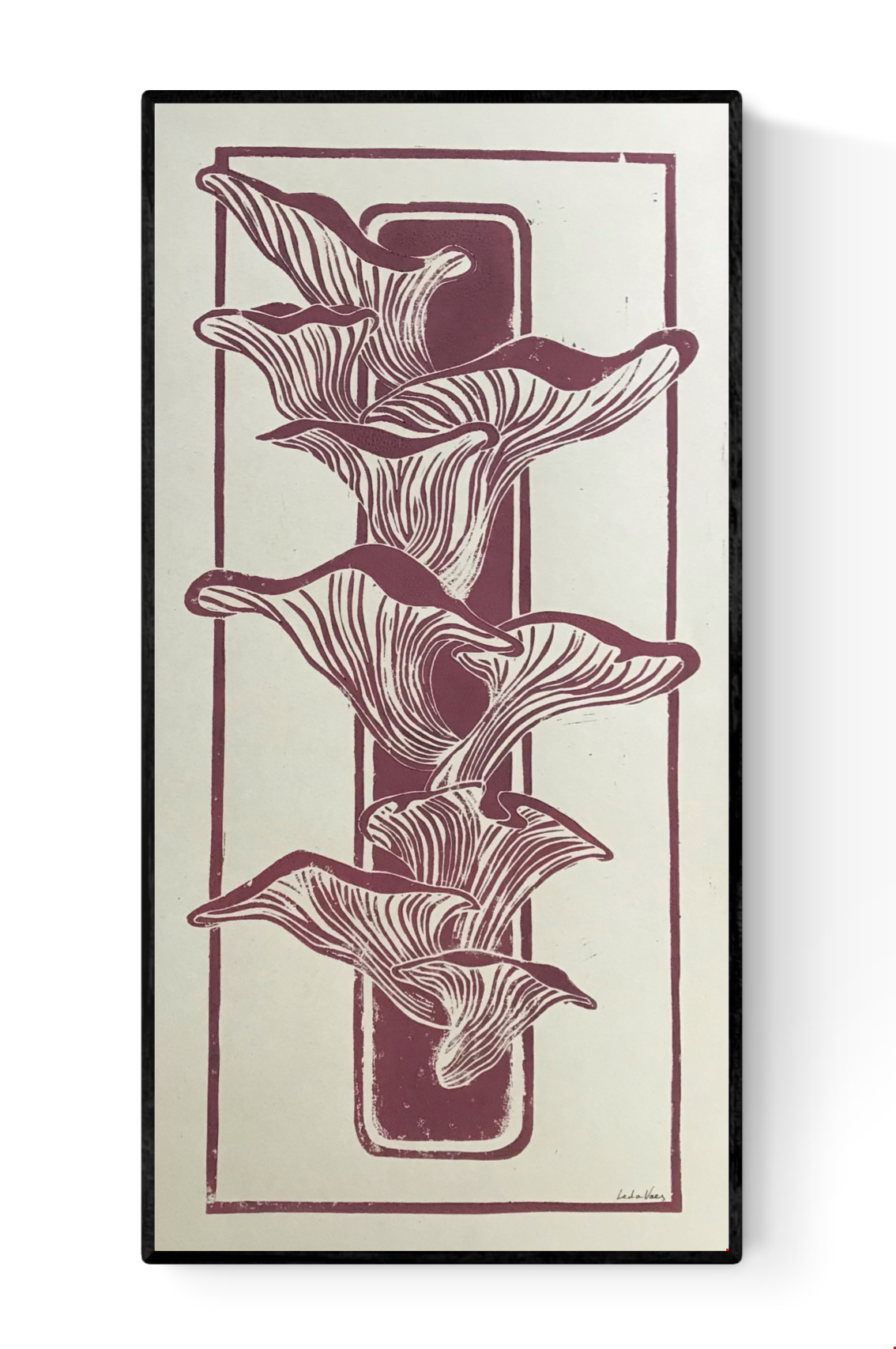 Handmade linocut print by Belgian artist Leda Vaes featuring flowing mushrooms growing on a piece of wood, carved in warm earthy tones, vertical composition, botanical natural art, minimalist organic wall decor, 25×50 cm linocut print.